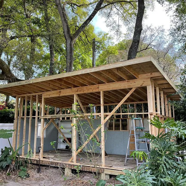 Four Seasons Roofing and Carpentry LLC Picture 10