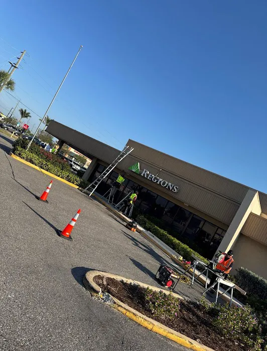 Roof Systems & Renovation Picture 5