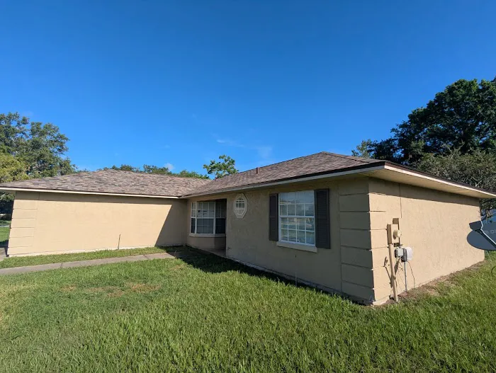 Scott's Roofing Picture 6