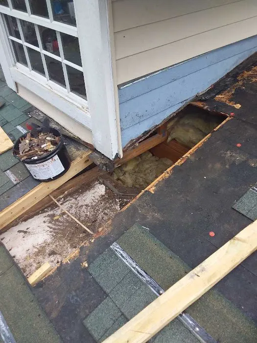 Eustis Roofing Company Picture 3