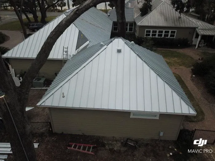 Summit Roofing & Solar Picture 2