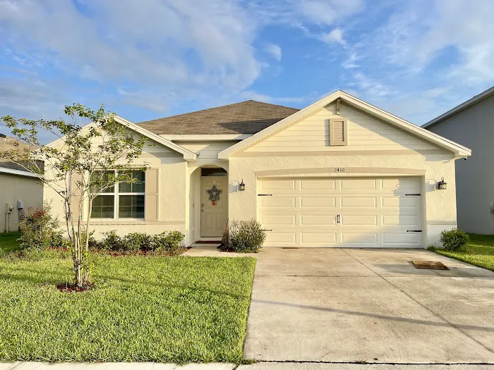 SUPREME ROOFING GROUP Picture 7