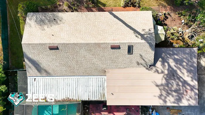 Zee’s Roofing and Construction Picture 5