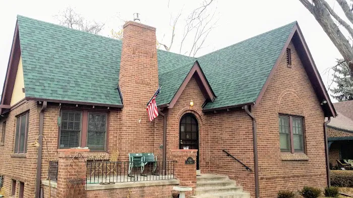 Deschutes Roofing Picture 9