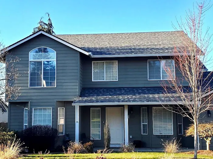 Lioncrest Roofing & Chimney Picture 1