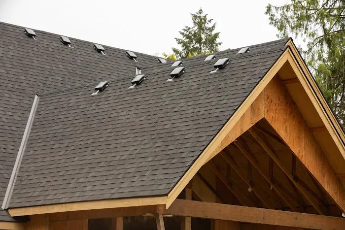 I & A Roofing LLC Picture 5