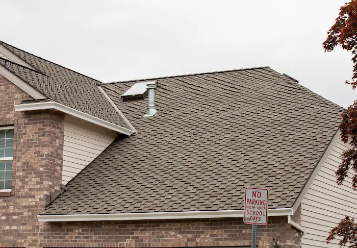 I & A Roofing LLC Picture 3