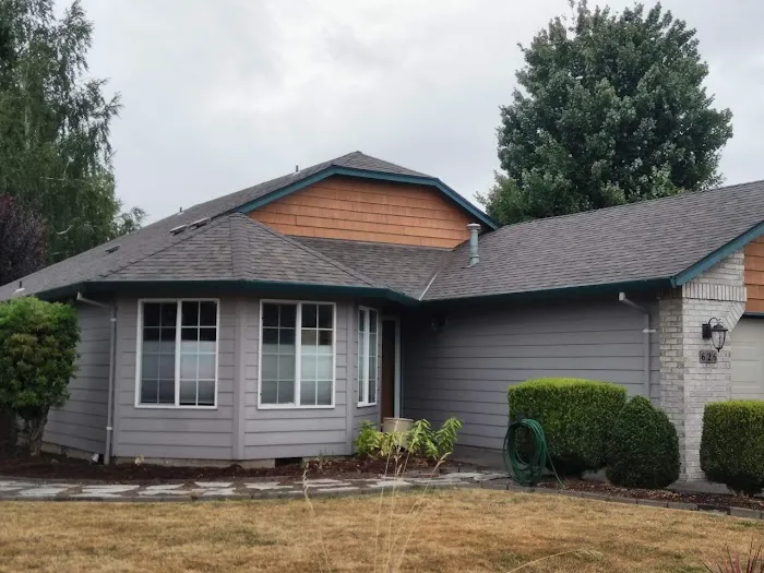 Sawtooth Roofing Company Picture 4