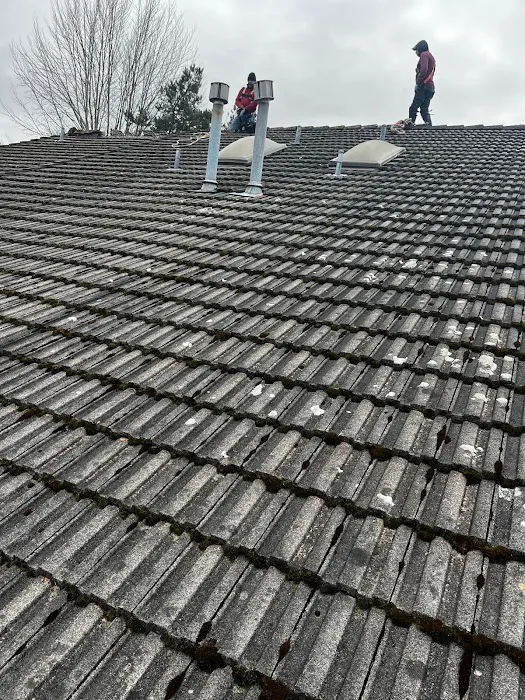 M Brothers Roofing LLC Picture 3