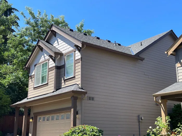 Rock Solid Roofing Picture 6