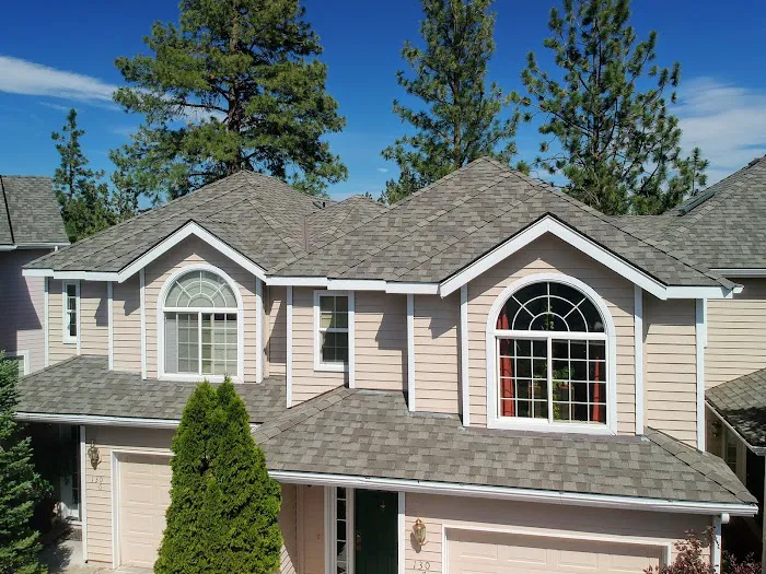 Deschutes Roofing Picture 9