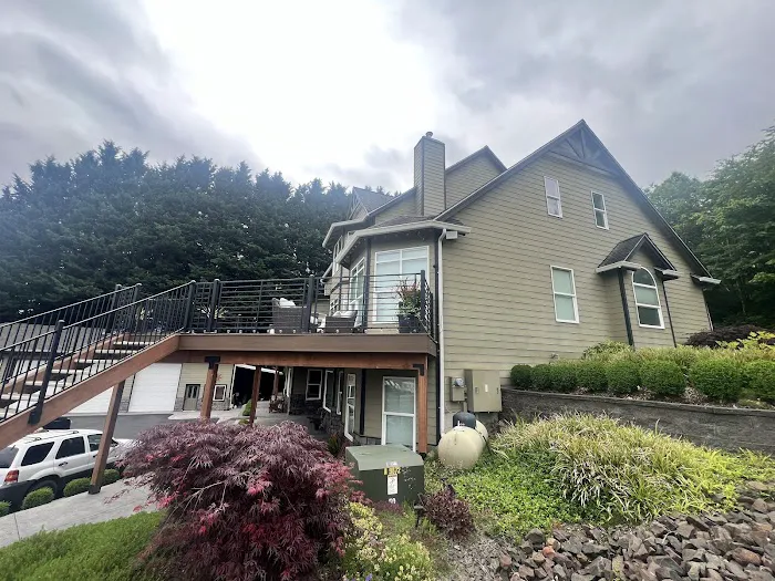 Brisco Roofing, LLC Picture 1