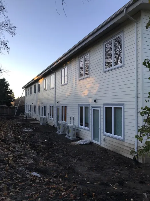 PORTLAND ROOF AND GUTTERS CO. Picture 2