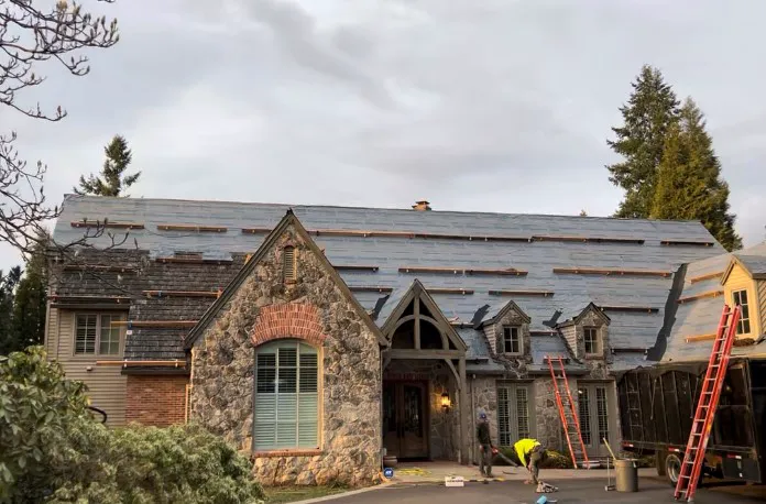 Raindrop Roofing NW LLC Picture 1