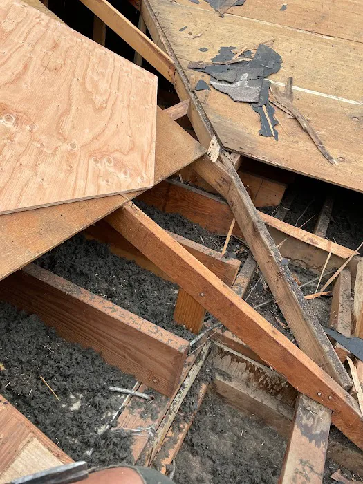 Tilly's Roofing Repair Picture 8