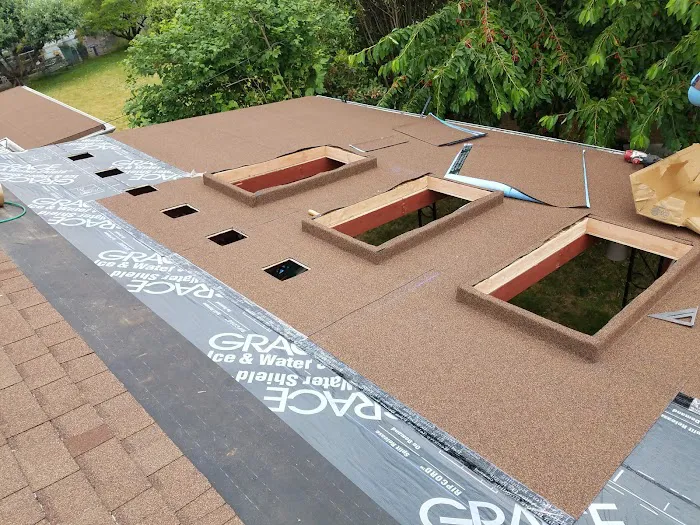 Smart King Roofing LLC Picture 2