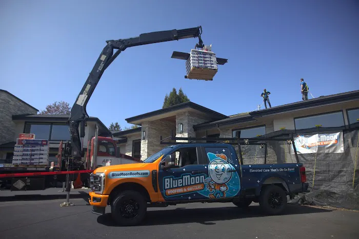 Blue Moon Roofing & Gutters Picture 2