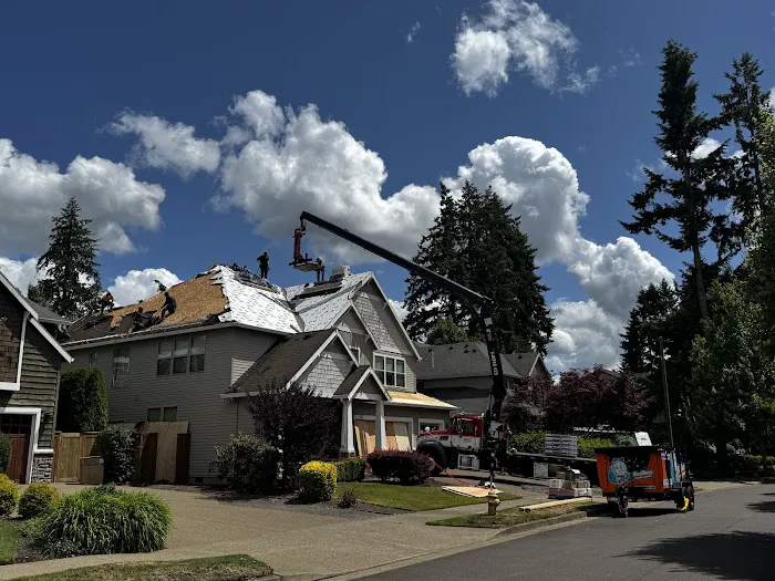 Blue Moon Roofing & Gutters Picture 9