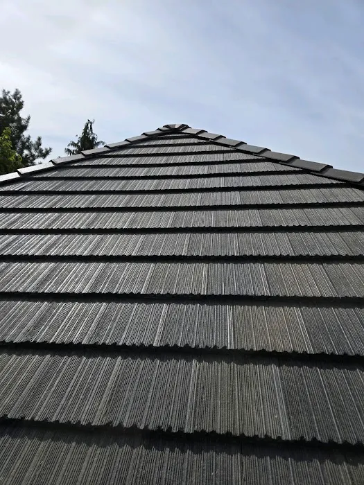 NW Roofing Renovation LLC Picture 4