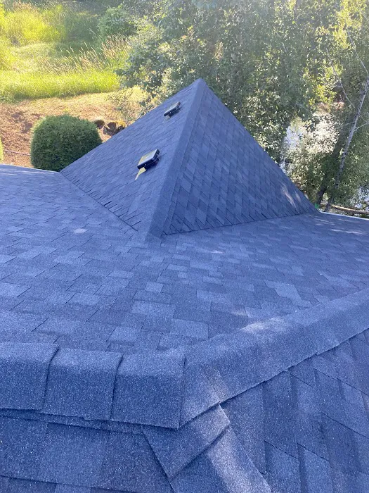 JJ NEW ERA ROOFING LLC Picture 4