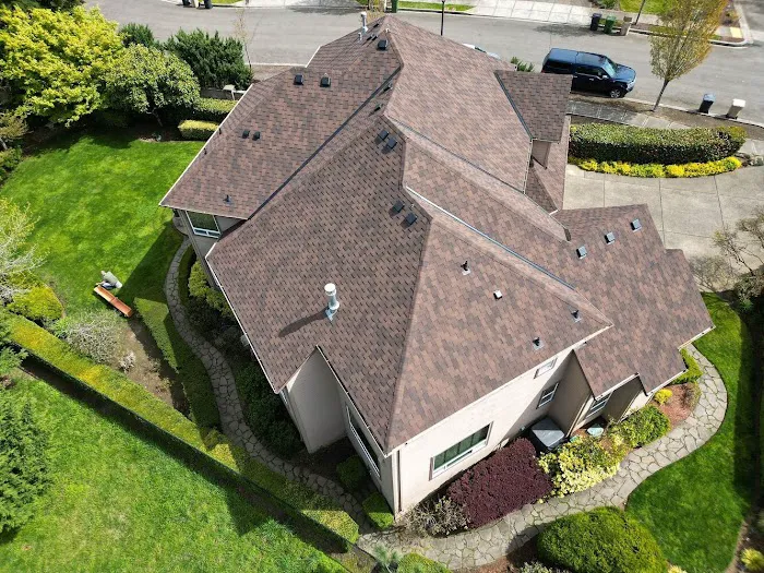 HER Roofing Picture 1