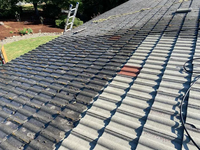 J&R Roofing & Construction LLC Picture 3