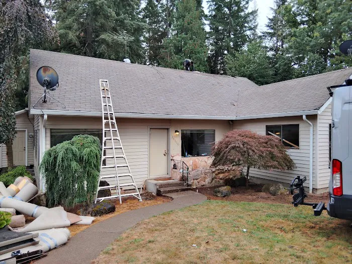 R&H Roofing & Siding Picture 7