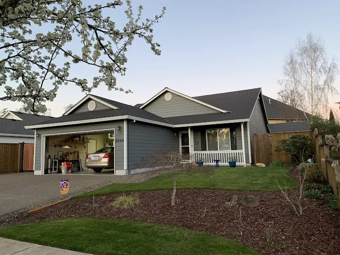 Mac Roofing and Siding Construction Picture 1