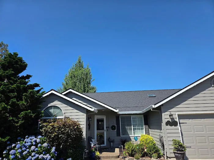 Mac Roofing and Siding Construction Picture 3