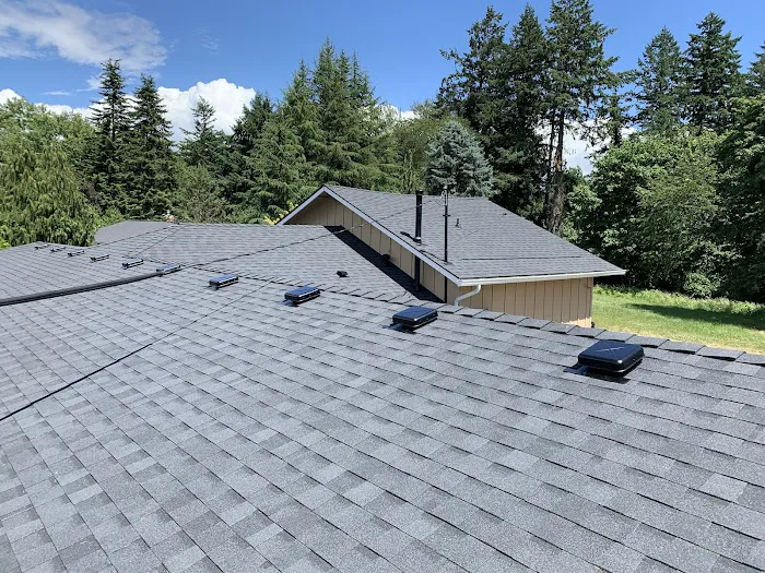 Mac Roofing and Siding Construction Picture 10