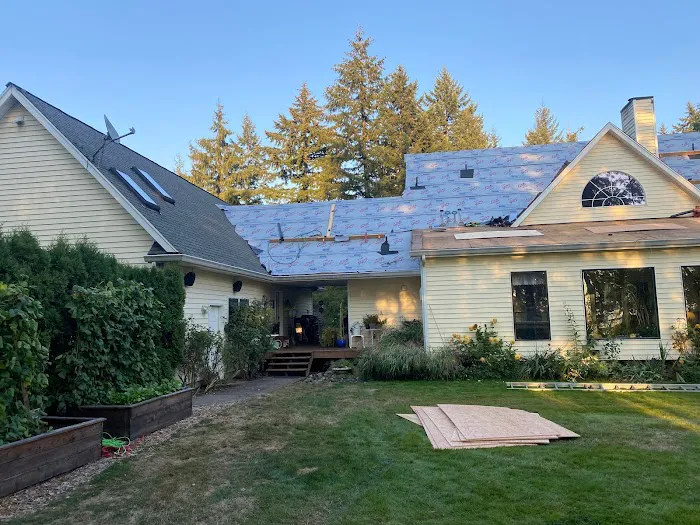 Lonestar Roofing & Exteriors Picture 10