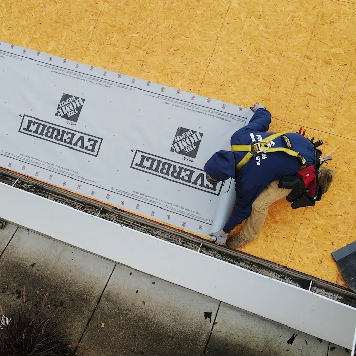 SLEEK EXTERIORS Picture 9