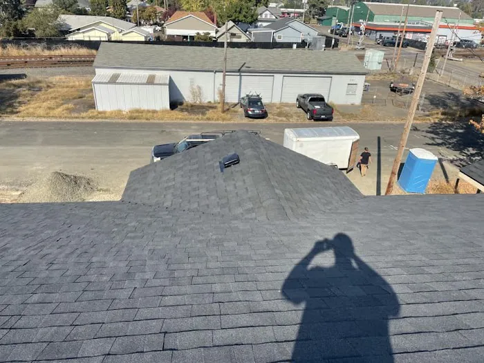 Coberly's Roofing and Construction LLC Picture 1