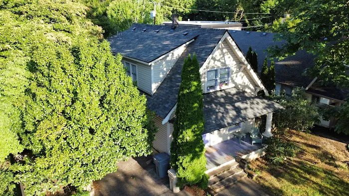 Eagle Point Roofing Picture 1