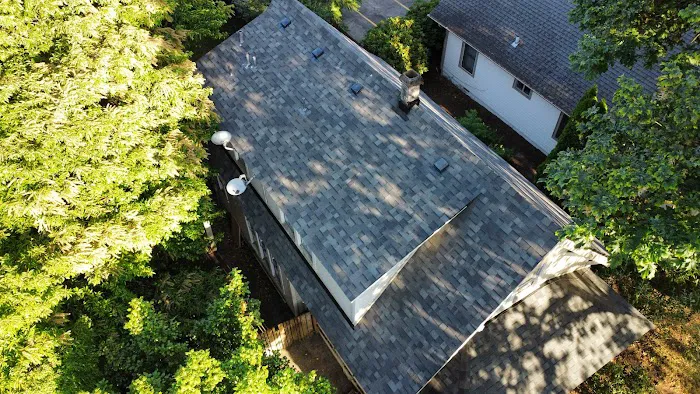 Eagle Point Roofing Picture 2