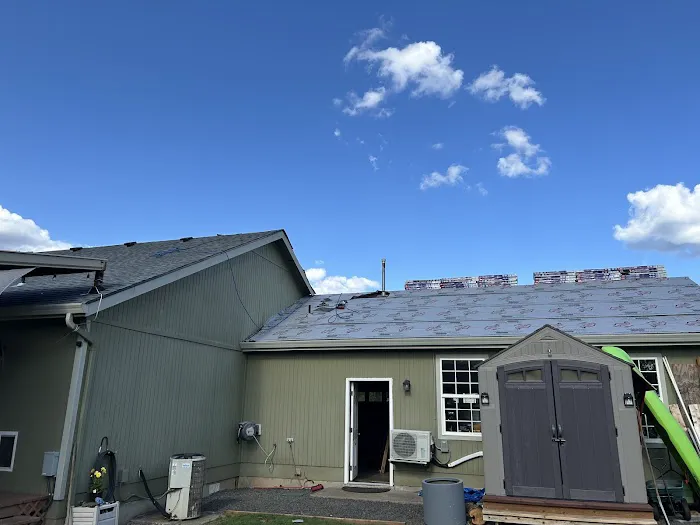 Pride Roofing and Paint Picture 1