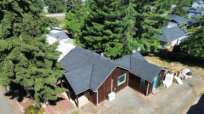 Pressure Point Roofing Eugene, LLC. Picture 1