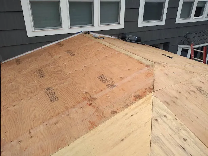 Weather-Tech Roofing Northwest L.L.C. Picture 2