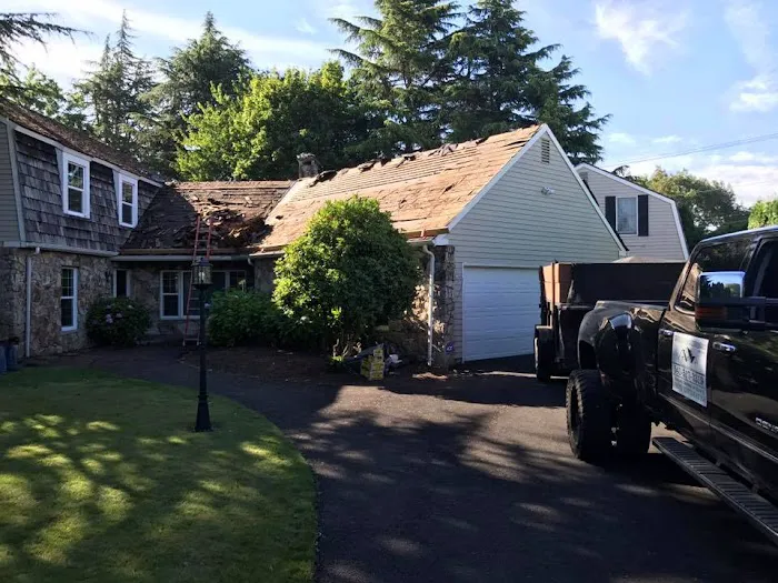 NW Roofing and Siding Pros Picture 9