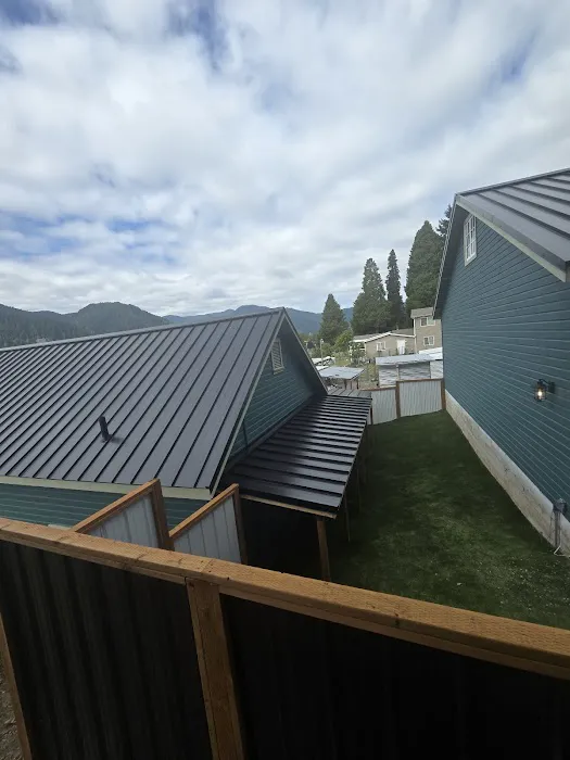 Oregon Metal Roofing and Gutters Picture 3