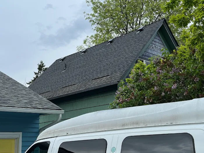 Father & Son Roofing LLC Picture 4