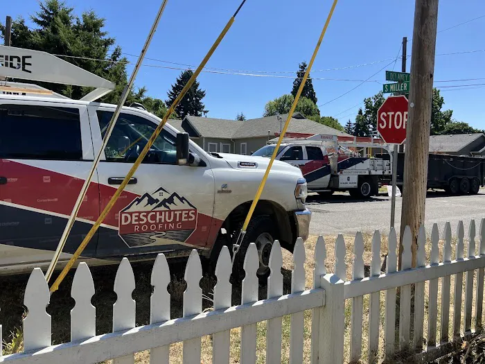 Deschutes Roofing Picture 1