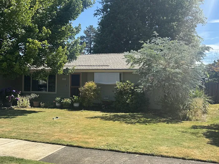 Deschutes Roofing Picture 9