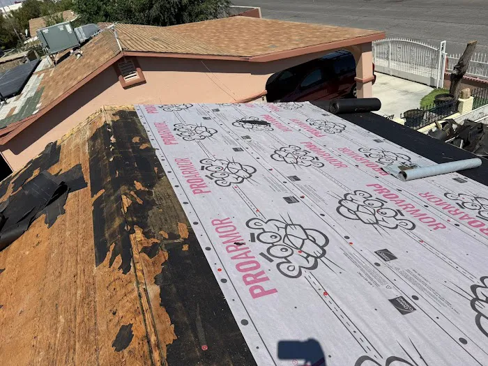 strong Roofing LLC Picture 1