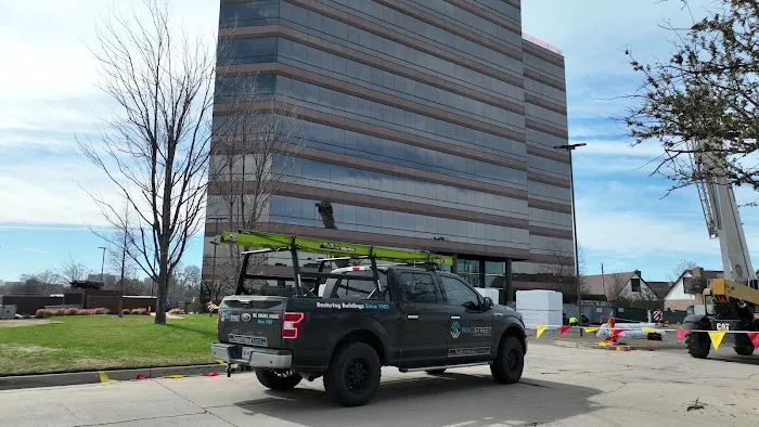 MAC Street Industrial Picture 3