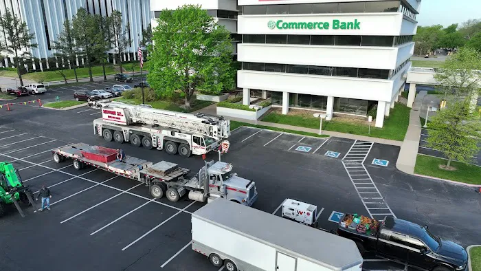 MAC Street Industrial Picture 7