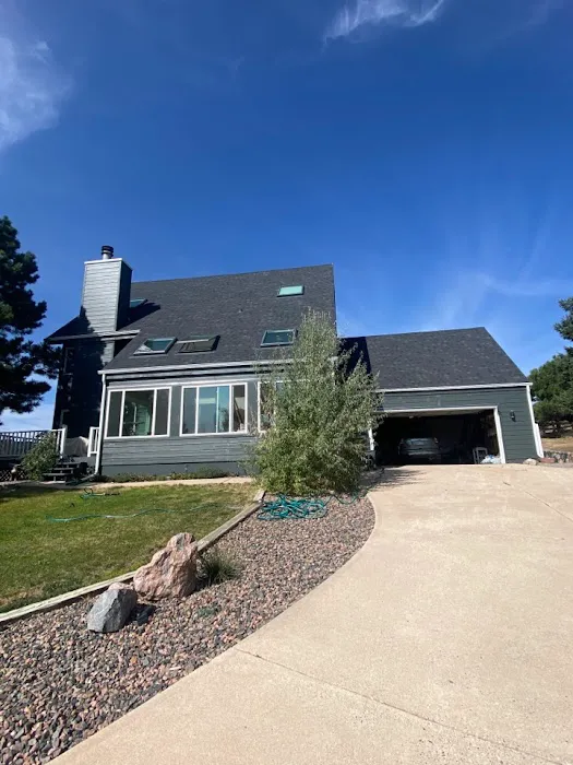 303 Roofer Picture 4