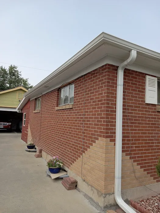 STR8 UP Roofing & Construction Picture 1