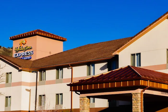 A to Z Roofing & Exteriors Picture 6