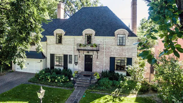 Lousberg Roofing & Exteriors Picture 5